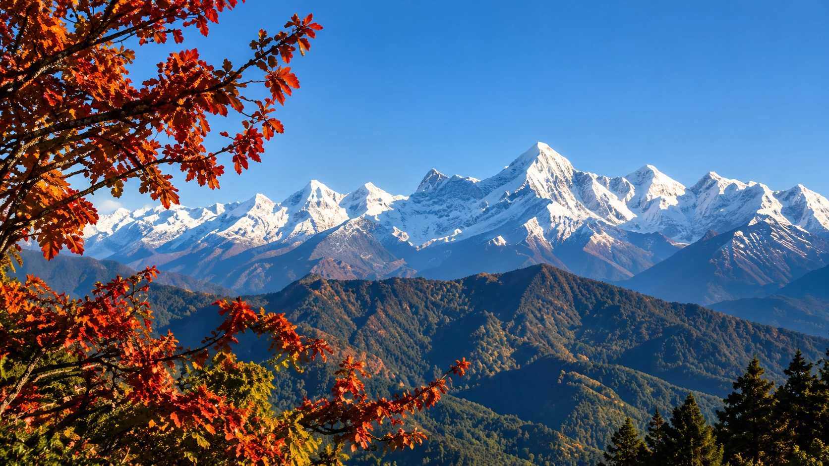 Clear Himalayan mountain view in autumn