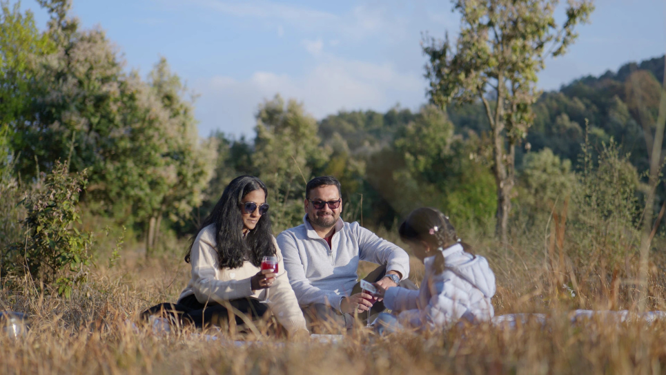 Why More City Families Are Choosing Homestays Over Hotels in the Himalayas